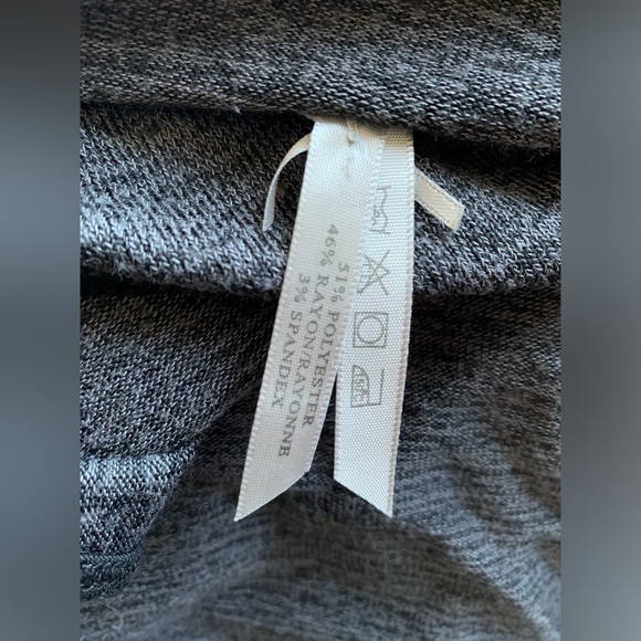 Long Tank Top - Picture 4 of 5